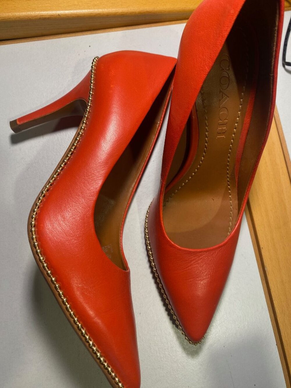 COACH Waverly Leather Beadchain Pumps Red/Orange Size 5.5